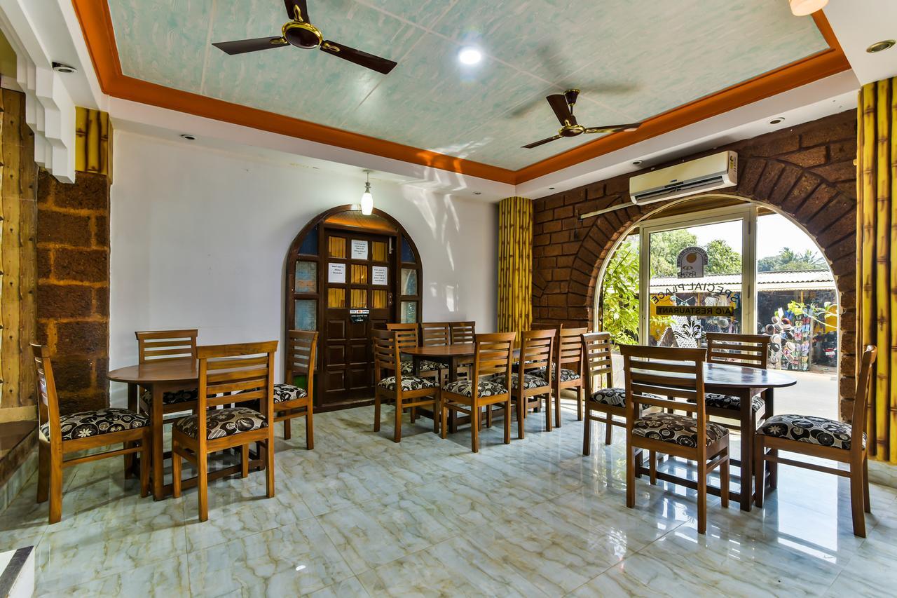 Oyo 2440 Palm Grove Hotel Vagator Bagian luar foto